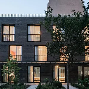 Deskopolitan House *** 파리